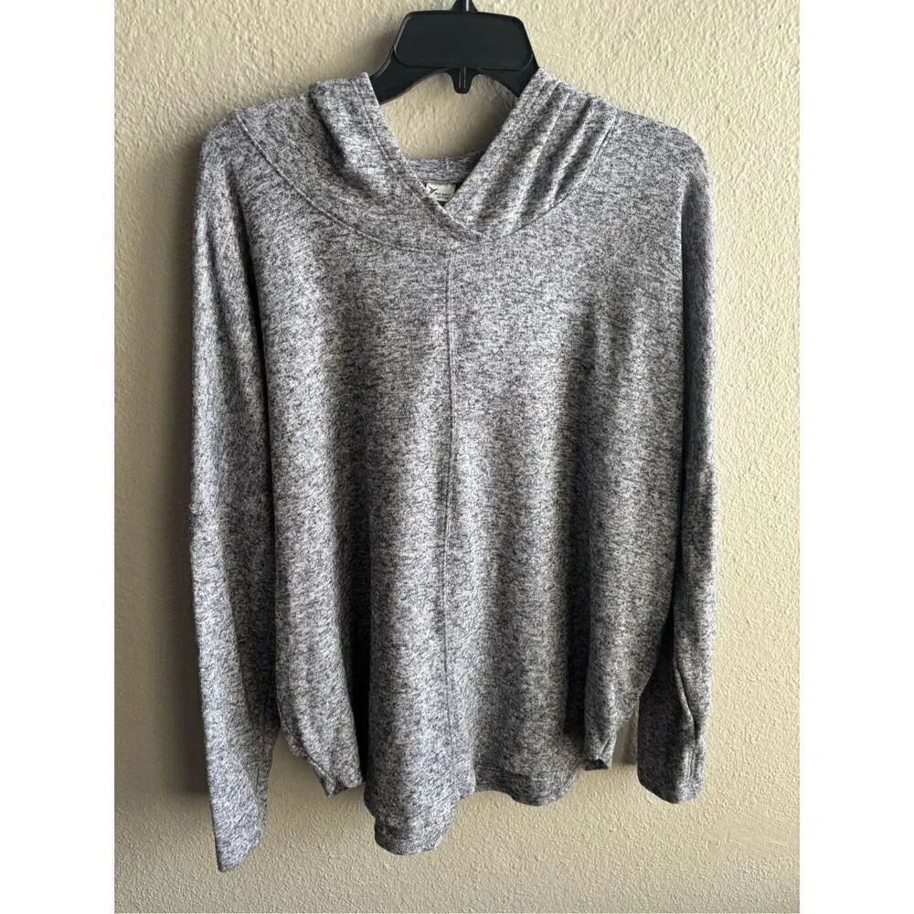 ❤️Old Navy Active Long Sleeve Sweater